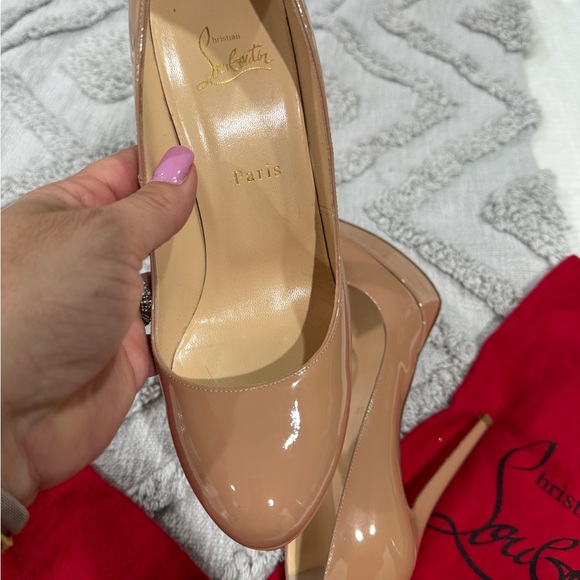 Loubutini beige heels in perfect condition - Picture 10 of 13